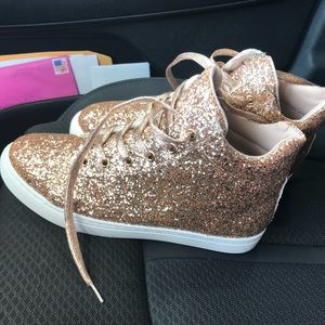 Glitter tennis shoes